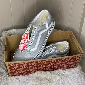NEW Women’s Vans Silver size 8.5